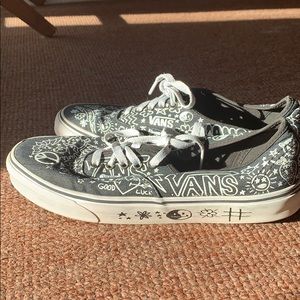 RARE Women’s denim vans with white designs